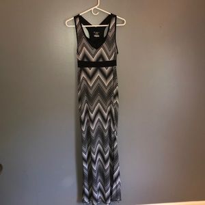 dryTEK stretchy maxi dress w/padded sports bra
